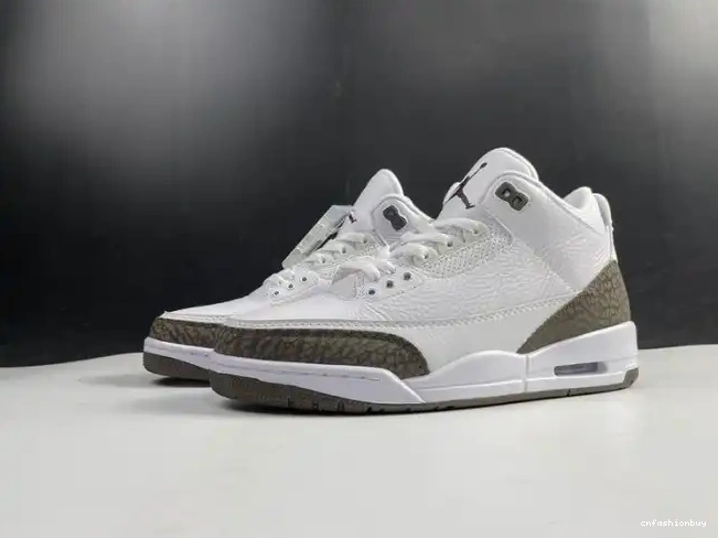 3 Jordan Retro Air (2018) 136064-122 Mocha 0603